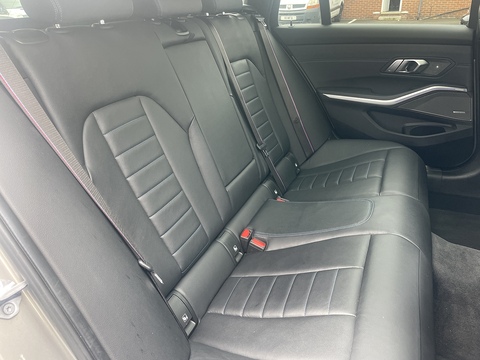 3.0 330d M Sport Plus Edition Touring 5dr Diesel Auto xDrive Euro 6 (s/s) (265 ps)