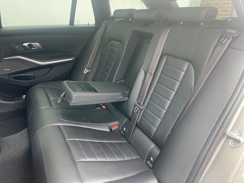 3.0 330d M Sport Plus Edition Touring 5dr Diesel Auto xDrive Euro 6 (s/s) (265 ps)