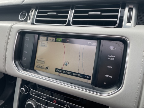 4.4 SD V8 Autobiography SUV 5dr Diesel Auto 4WD Euro 5 (339 ps)