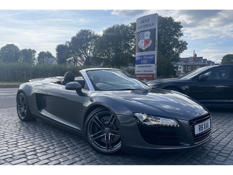 Audi 4.2 FSI V8 Spyder 2dr Petrol R Tronic quattro Euro 5 (430 ps)