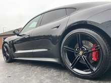 Porsche Taycan Performance Plus 93.4kWh 4S Saloon 4dr Electric Auto 4WD (571 ps)