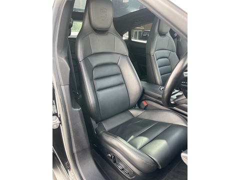 Performance Plus 93.4kWh 4S Saloon 4dr Electric Auto 4WD (571 ps)