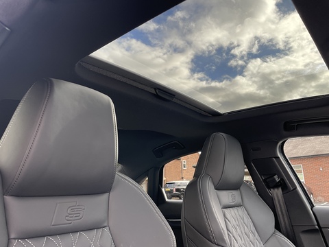 2.0 TFSI Vorsprung Saloon 4dr Petrol S Tronic quattro Euro 6 (s/s) (310 ps)