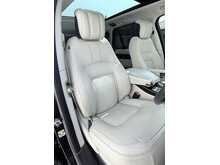 Land Rover Range Rover 3.0 SD V6 Vogue SUV 5dr Diesel Auto 4WD Euro 6 (s/s) (275 ps)