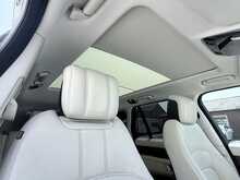 Land Rover Range Rover 3.0 SD V6 Vogue SUV 5dr Diesel Auto 4WD Euro 6 (s/s) (275 ps)