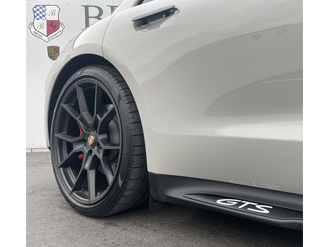 Performance Plus 93.4kWh GTS Sport Turismo 5dr Electric Auto 4WD (11kW Charger) (598 ps)