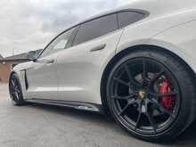 Porsche Taycan GTS Performance Plus 93.4kWh GTS Sport Turismo 5dr Electric Auto 4WD (11kW Charger) (598 ps)