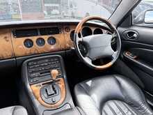 Jaguar XK8 4.0 Coupe 2dr Petrol Automatic (281 g/km, 290 bhp)