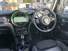 MINI 1.5 Cooper D Hatchback 5dr Diesel Auto Euro 6 (s/s) (116 ps)
