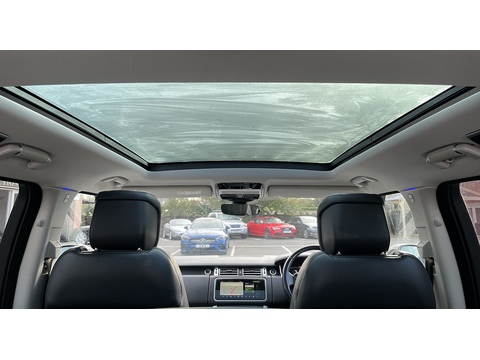 4.4 SD V8 Vogue SE SUV 5dr Diesel Auto 4WD Euro 6 (s/s) (339 ps)