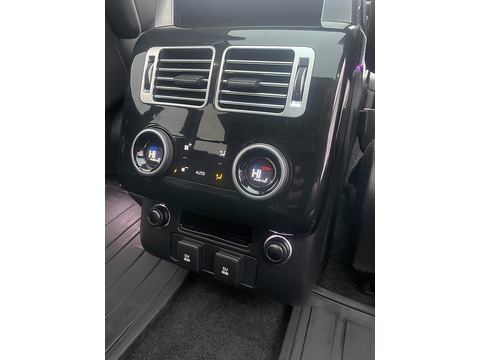 4.4 SD V8 Vogue SE SUV 5dr Diesel Auto 4WD Euro 6 (s/s) (339 ps)