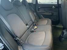 MINI Countryman S 1.5 10kWh Cooper SE Classic SUV 5dr Petrol Plug-in Hybrid Auto ALL4 Euro 6 (s/s) (222 ps)