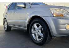Kia Sorento 2.5 CRDi XS SUV 5dr Diesel Automatic (228 g/km, 168 bhp)