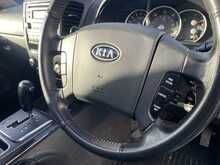 Kia Sorento 2.5 CRDi XS SUV 5dr Diesel Automatic (228 g/km, 168 bhp)