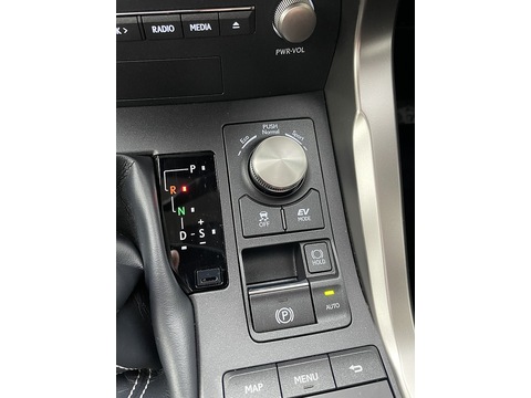 2.5 300h GPF SUV 5dr Petrol Hybrid E-CVT 4WD Euro 6 (s/s) (197 ps)