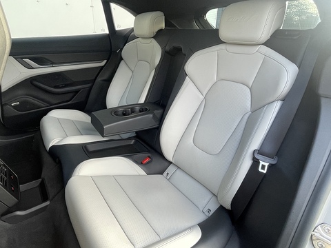 Performance Plus 93.4kWh Turbo S Sport Turismo 5dr Electric Auto 4WD (11kW Charger) (761 ps)