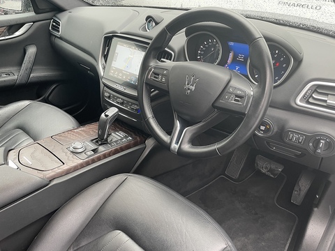 Maserati Ghibli 3.0 V6 Royale Saloon 4dr Petrol ZF Euro 6 (s/s) (350 ps)