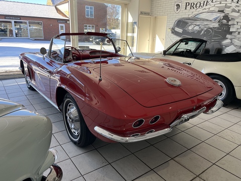 Corvette  Convertible 0.0  Petrol