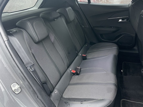 1.2 PureTech GT SUV 5dr Petrol EAT Euro 6 (s/s) (130 ps)