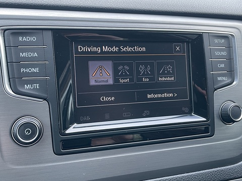 1.6 TDI BlueMotion Tech SE MPV 5dr Diesel DSG Euro 6 (s/s) (110 ps)