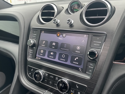 4.0 V8 SUV 5dr Petrol Auto 4WD Euro 6 (s/s) (550 ps)