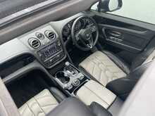 Bentley Bentayga 4.0 V8 SUV 5dr Petrol Auto 4WD Euro 6 (s/s) (550 ps)