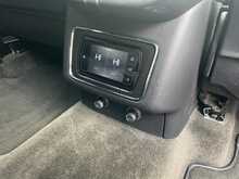 Bentley Bentayga 4.0 V8 SUV 5dr Petrol Auto 4WD Euro 6 (s/s) (550 ps)