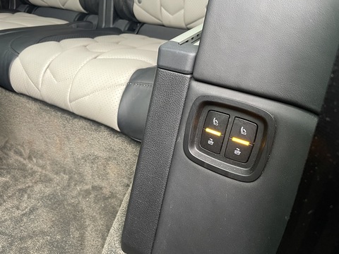 4.0 V8 SUV 5dr Petrol Auto 4WD Euro 6 (s/s) (550 ps)