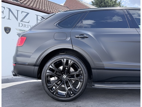 4.0 V8 SUV 5dr Petrol Auto 4WD Euro 6 (s/s) (550 ps)