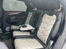 Bentley Bentayga 4.0 V8 SUV 5dr Petrol Auto 4WD Euro 6 (s/s) (550 ps)