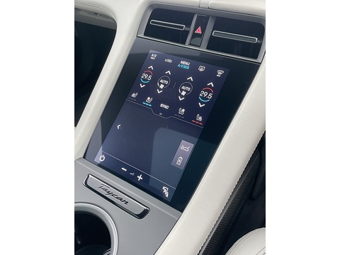 Performance Plus 93.4kWh Turbo S Saloon 4dr Electric Auto 4WD (11kW Charger) (761 ps)