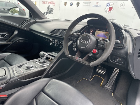 5.2 FSI V10 Plus Coupe 2dr Petrol S Tronic quattro Euro 6 (s/s) (610 ps)