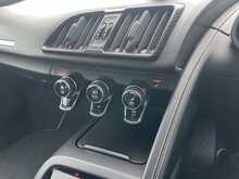 Audi R8 5.2 FSI V10 Plus Coupe 2dr Petrol S Tronic quattro Euro 6 (s/s) (610 ps)