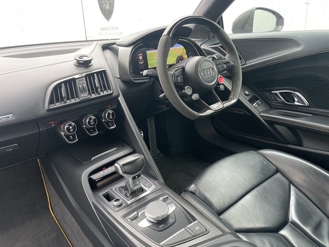 5.2 FSI V10 Plus Coupe 2dr Petrol S Tronic quattro Euro 6 (s/s) (610 ps)