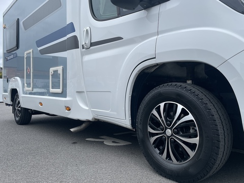 Boxer BlueHDi 333 2.0 2dr Chassis Cab Manual Diesel