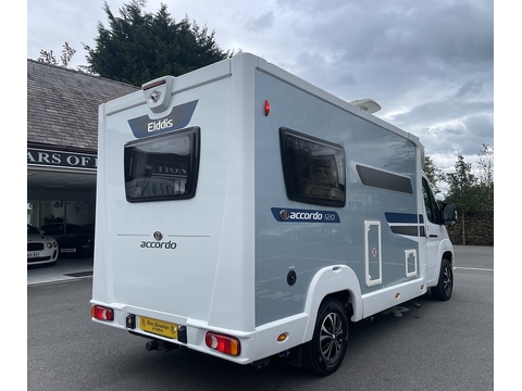 Boxer BlueHDi 333 2.0 2dr Chassis Cab Manual Diesel