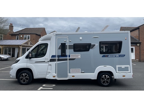 Boxer BlueHDi 333 2.0 2dr Chassis Cab Manual Diesel