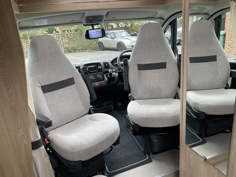Boxer BlueHDi 333 2.0 2dr Chassis Cab Manual Diesel