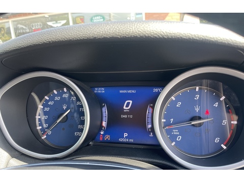 3.0D V6 Saloon 4dr Diesel ZF Euro 5 (s/s) (275 ps)
