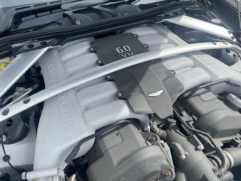 6.0 V12 Luxury Edition Saloon 4dr Petrol T-TronicII Euro 5 (470 bhp)