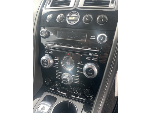 6.0 V12 Luxury Edition Saloon 4dr Petrol T-TronicII Euro 5 (470 bhp)