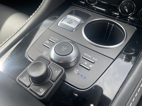 6.0 V12 Luxury Edition Saloon 4dr Petrol T-TronicII Euro 5 (470 bhp)