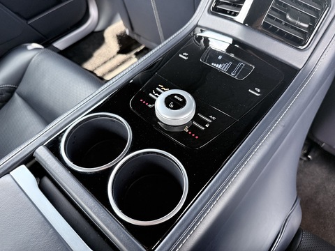 6.0 V12 S Shadow Edition Saloon 4dr Petrol T-TronIII Euro 6 (552 ps)