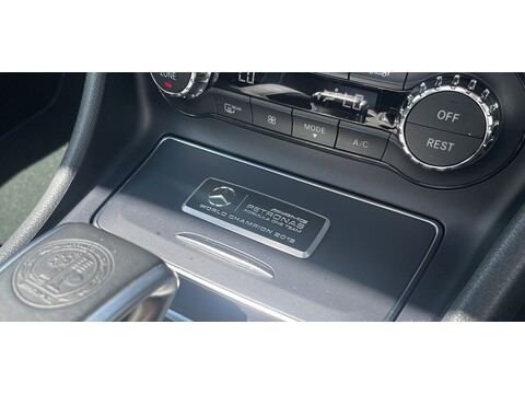 2.0 A45 AMG PETRONAS 2015 World Champion Edition Hatchback 5dr Petrol SpdS DCT 4MATIC Euro 6 (s/s) (381 ps)