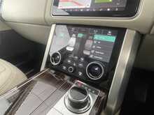 Land Rover Range Rover 4.4 SD V8 Autobiography SUV 5dr Diesel Auto 4WD Euro 6 (s/s) (339 ps)
