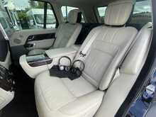 Land Rover Range Rover 4.4 SD V8 Autobiography SUV 5dr Diesel Auto 4WD Euro 6 (s/s) (339 ps)