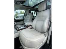 Land Rover Range Rover 4.4 SD V8 Autobiography SUV 5dr Diesel Auto 4WD Euro 6 (s/s) (339 ps)