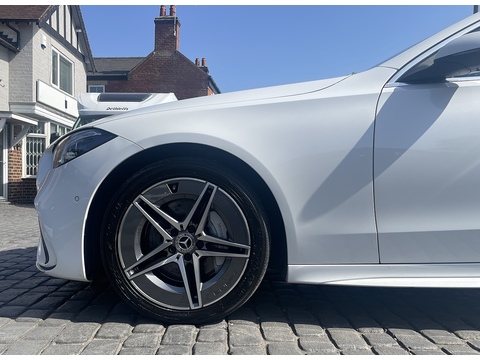 2.0 C300e 25.4kWh AMG Line (Premium Plus) Saloon 4dr Petrol Plug-in Hybrid G-Tronic+ Euro 6 (s/s) (313 ps)