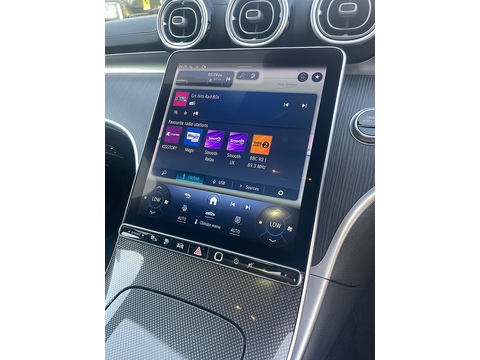 2.0 C300e 25.4kWh AMG Line (Premium Plus) Saloon 4dr Petrol Plug-in Hybrid G-Tronic+ Euro 6 (s/s) (313 ps)