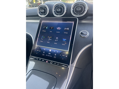 2.0 C300e 25.4kWh AMG Line (Premium Plus) Saloon 4dr Petrol Plug-in Hybrid G-Tronic+ Euro 6 (s/s) (313 ps)